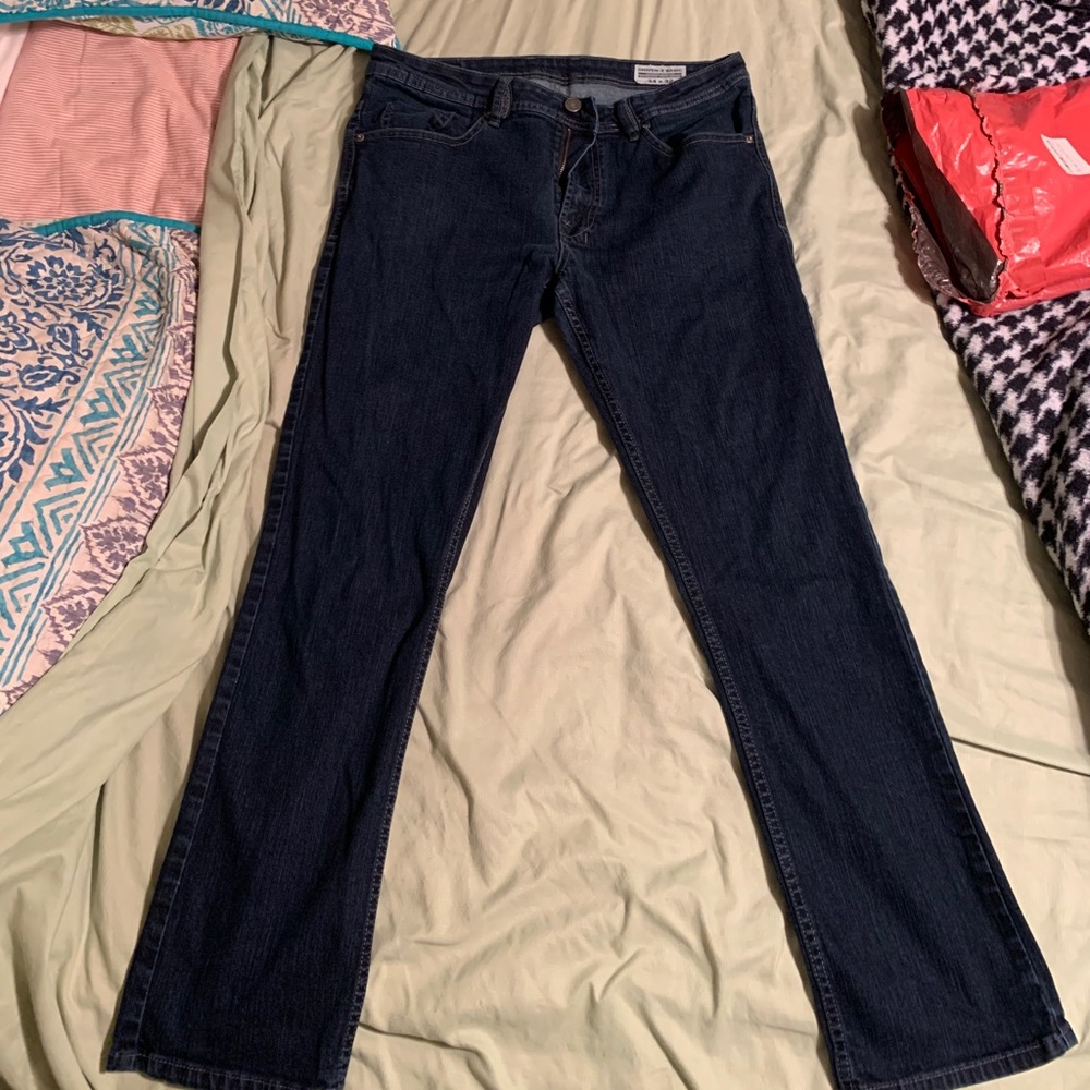 SOLD...Men’s Buffalo Straight stretch 34x32 jeans